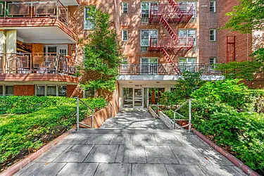 150-15 79th Avenue, #6K