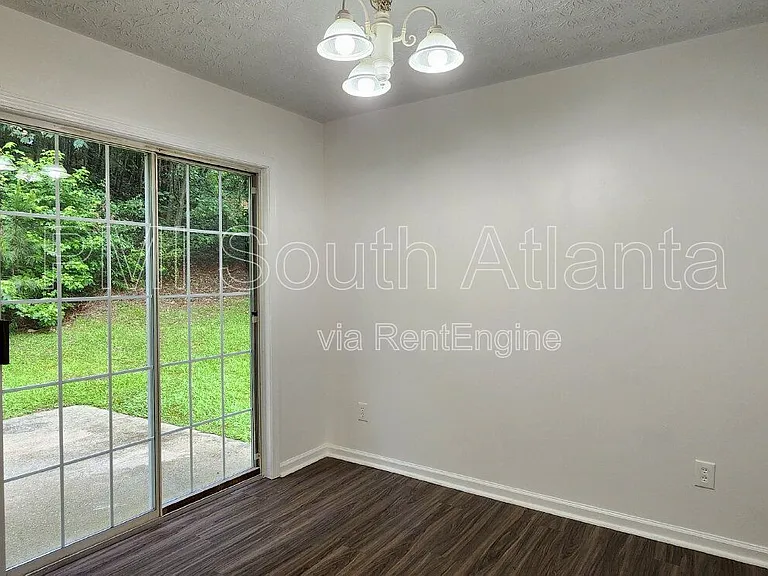 588 Hunnicutt Rd SE — Photo 12