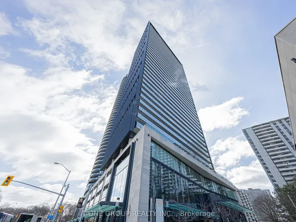 575 Bloor St E #2810, Toronto, ON M4W 0B2