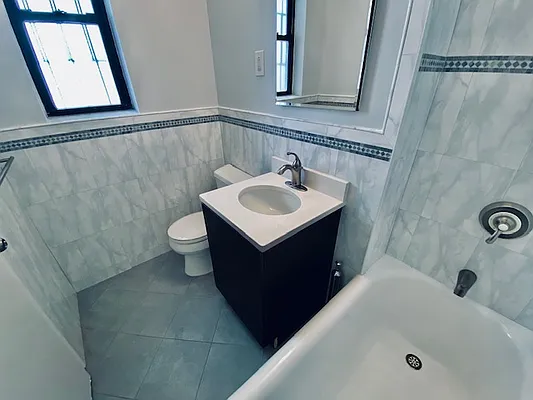 Rented by Compass | media 32