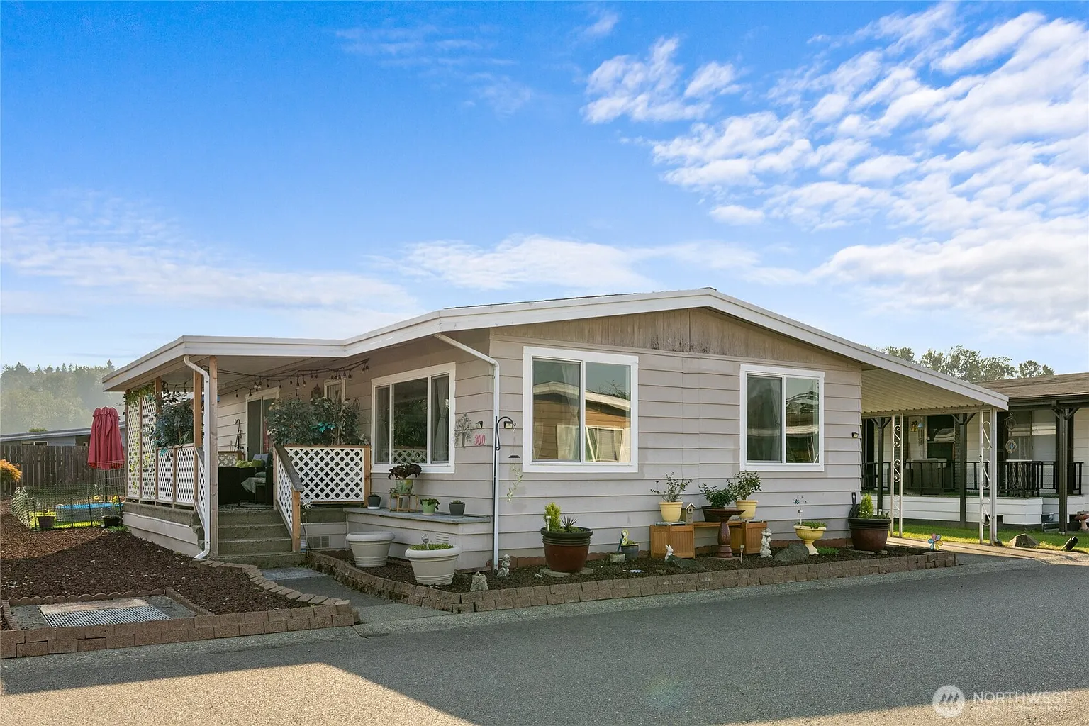 1402 22nd Street NE #300 photo 1