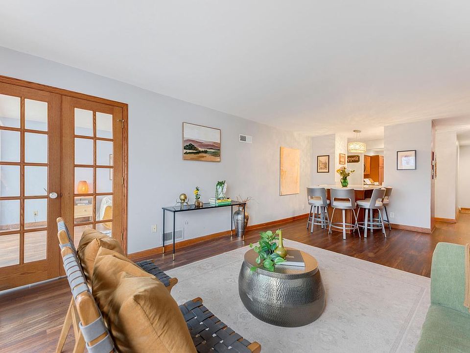 1st image of 2525 S Shore DRIVE #1D