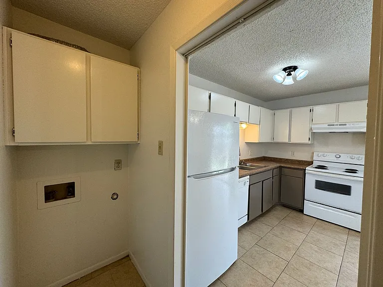 2515 Bermuda Dr — Photo 14