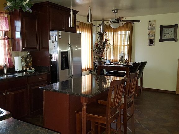 4th image of 2701 W 96th Pl