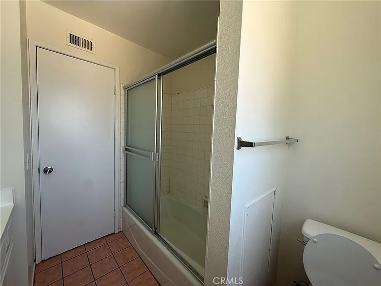 21417 Germain St — Photo 30