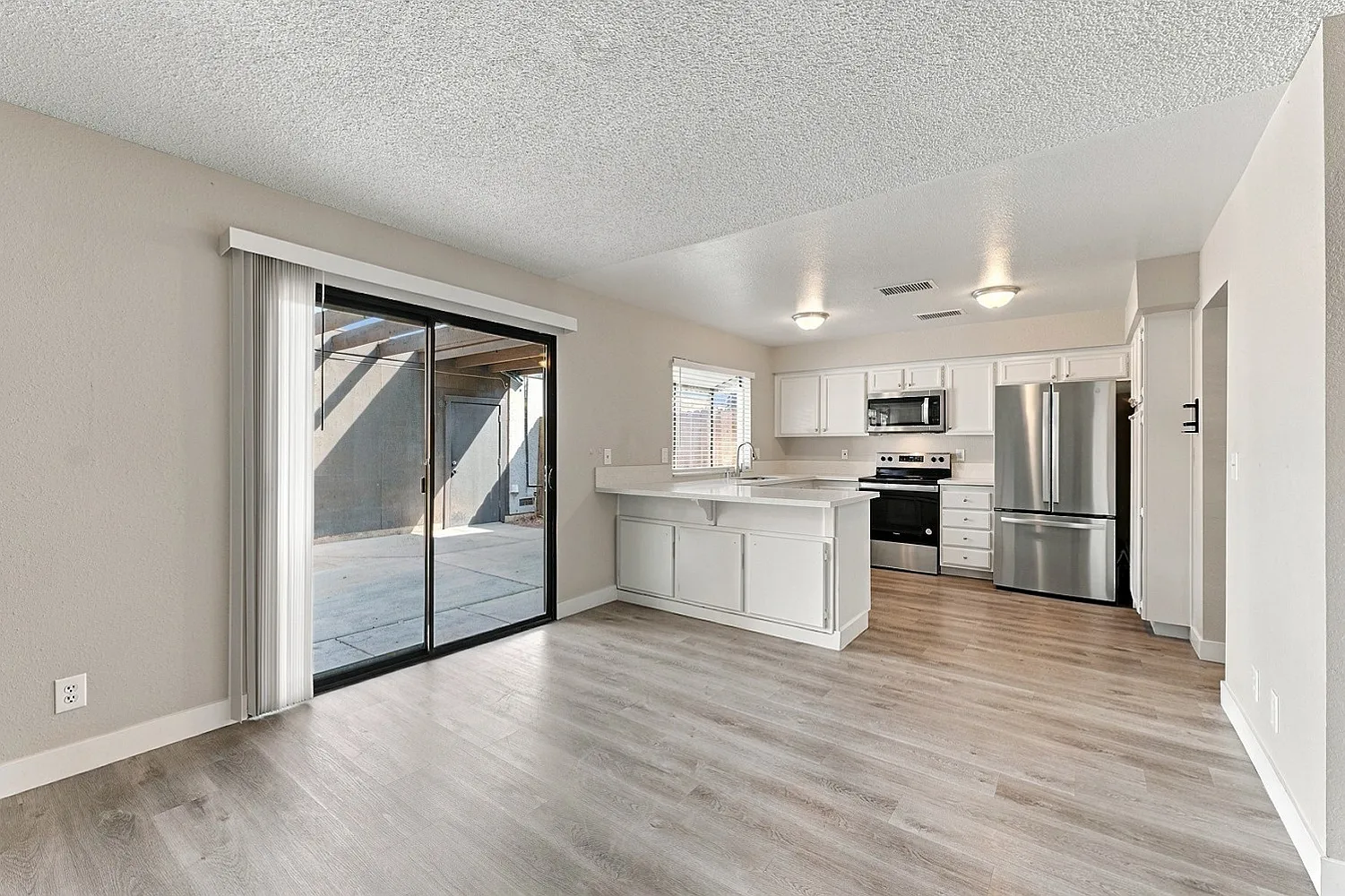 Beautiful Las Vegas Rental ? 3251 Longford Way #0 — Photo 3