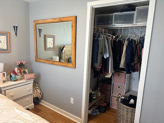 4th image of 521 E 3rd St #3F