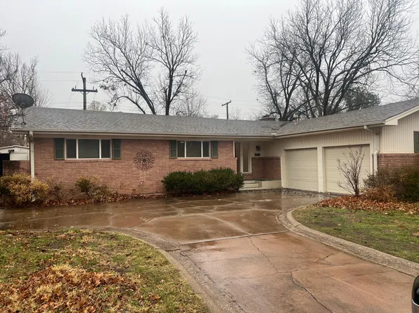 2711 Chase Dr, Wichita Falls, TX 76308