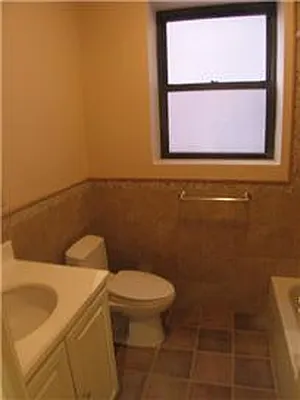 Sold by R New York | media 13