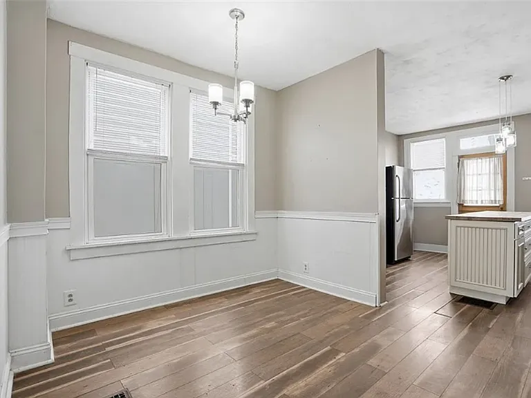 233 Edith St — Photo 5