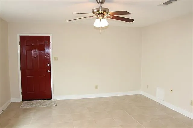 1242 Carrollton Ave — Photo 8
