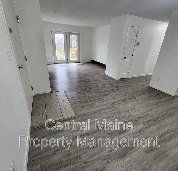 39 Northern Avenue Hts #24 — Photo 1