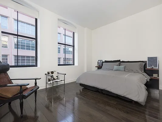 Sold by Sotheby's International Realty | media 6