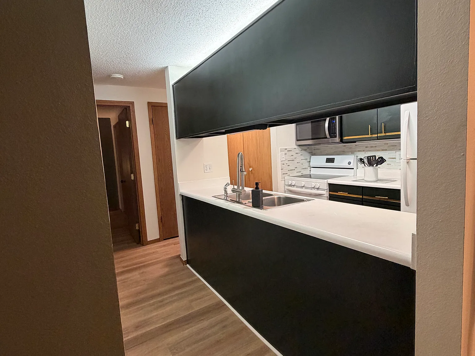 2 bed, 767 sqft, $2,000 — Photo 4