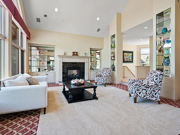 5th image of 4736 McDonald Drive Pl