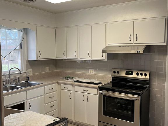 Renovated Kitchen New appliances.