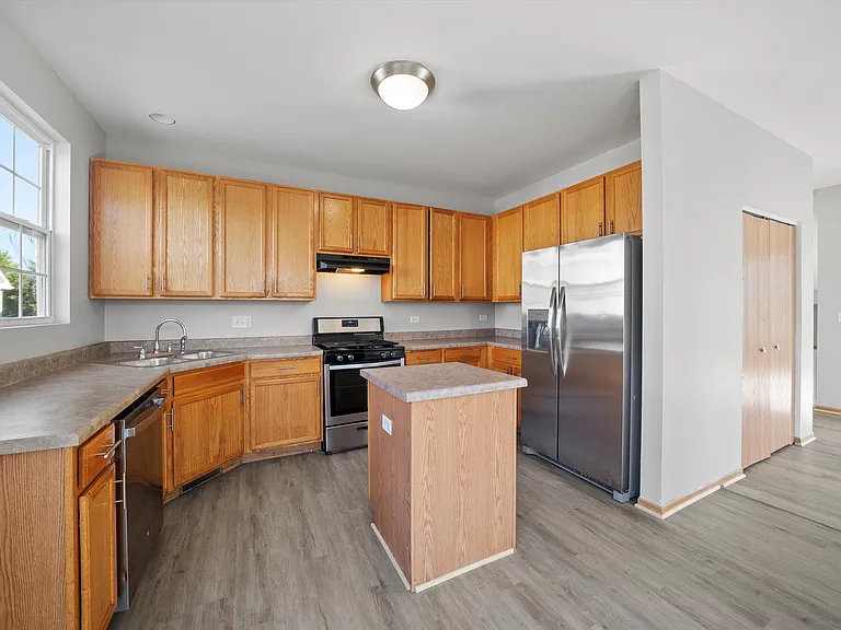 1688 W Turtle Creek Ln — Photo 8