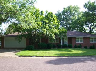 2412 Beachview Dr, Columbia, MO 65203