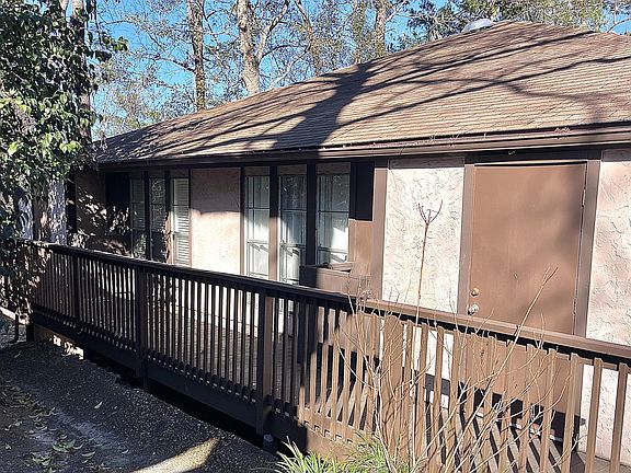 2nd image of 407 Westwood Dr #1