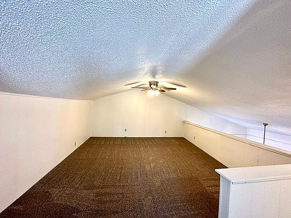 5th image of 3205 Joliet Ave