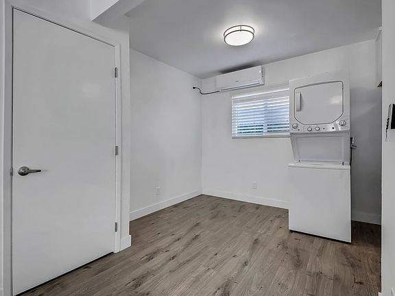 5th image of 3116 Casitas Ave APT 2