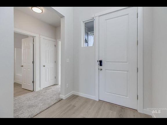 3rd image of 4382 W Sunny Cove St