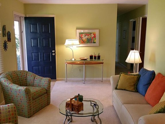 2nd image of 3932 Skylark Cir