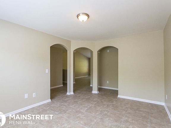 4th image of 9011 Arbor Creek Dr