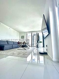 4th image of 5300 Paseo Blvd #902