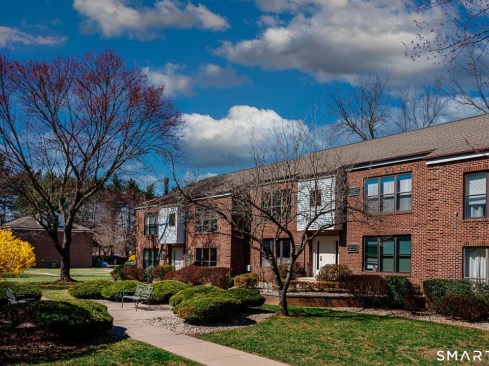 1st image of 54 Wellington Drive #54