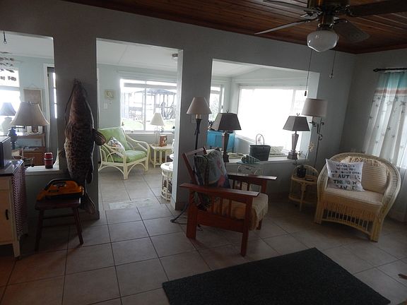 4th image of 2307 S Waterman Dr