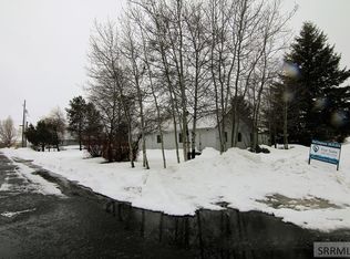 146 E 9th S, Saint Anthony, ID 83445