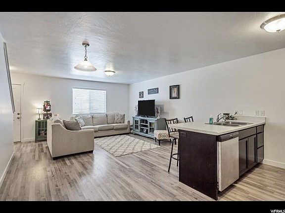 3rd image of 213 E Legacy Pkwy