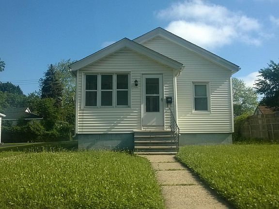 2nd image of 90 W Granet Ave
