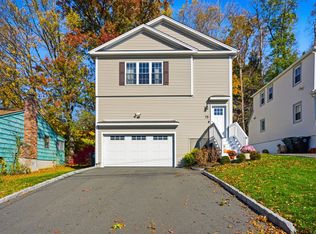 75 Long Island View Rd, Milford, CT 06460