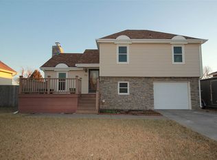 106 W 37th St, Hays, KS 67601