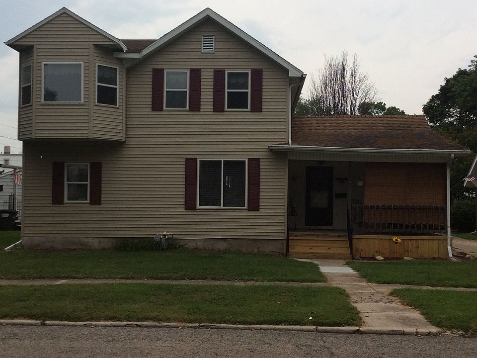 1009 Illinois Ave Mendota IL