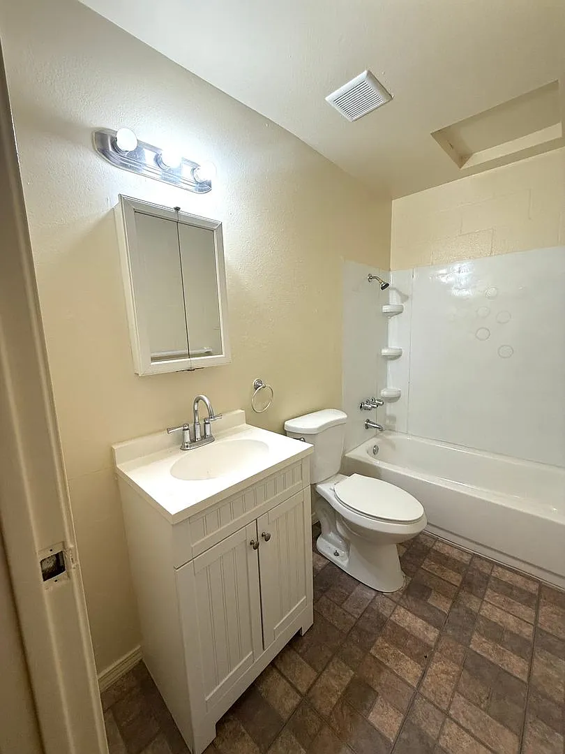 1693 Villa Ave. — Photo 4