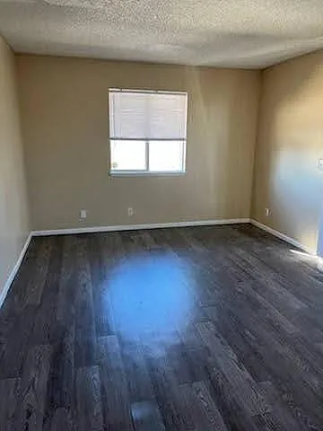 16330 Orick Ave — Photo 3