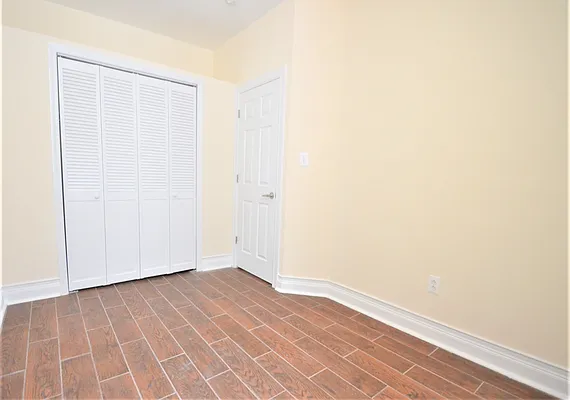 Rented by CITY SKYLINE REALTY INC | media 23