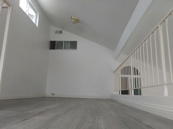 4th image of 2271 Bolanos Ave
