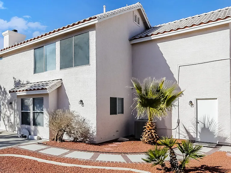 7505 Moon Shower Cir — Photo 17