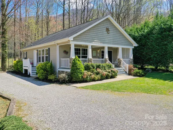 107 Timberline Dr, Maggie Valley, NC 28751