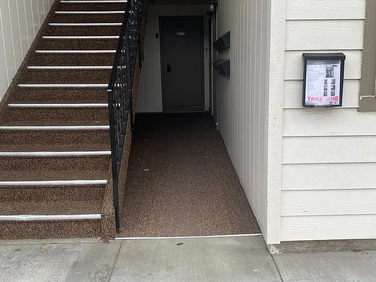 101-107 E Fremont Ave — Photo 9