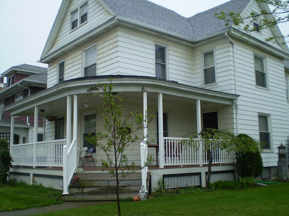 2040 sqft 2story full atic&basement