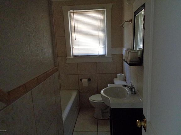 2nd image of 4035 Myra St