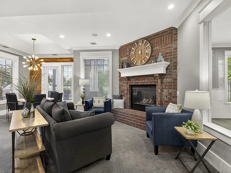 Eagles Landing Apartments — Photo 35