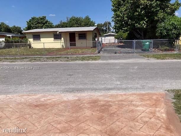 1st image of 8520 NW 31st Ct