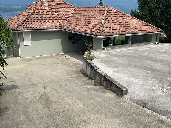 3rd image of 4071 Reid Rd S