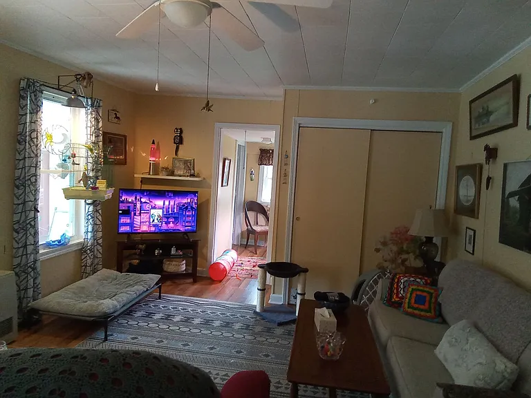 188 G St — Photo 4